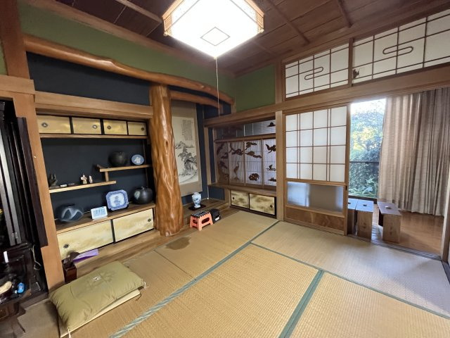 宮崎県串間市塩町　川を眺める平家一戸建て住宅の和室|西側6帖和室