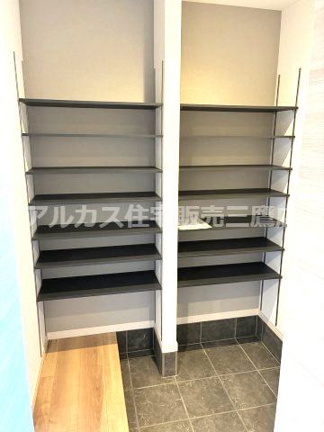 武蔵野市 吉祥寺南町５丁目 中央線 西荻窪駅 新築戸建の収納