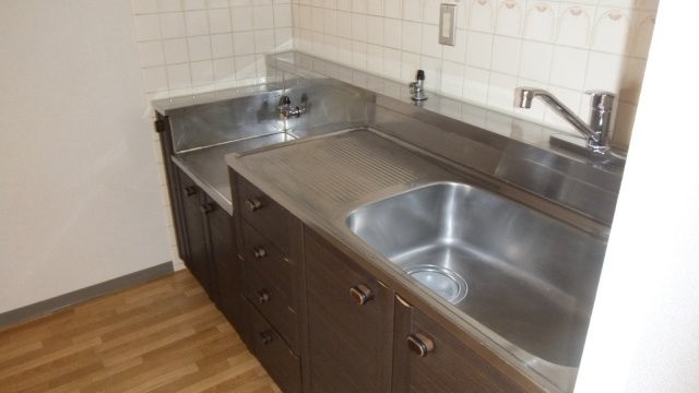 市川グリーンタウン鈴のキッチン|都市ガスキッチンです