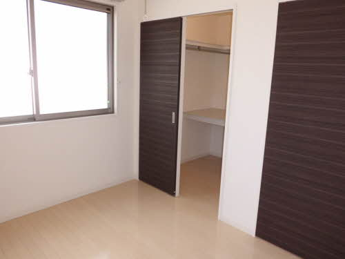 ベルデ　クレール　A棟の収納