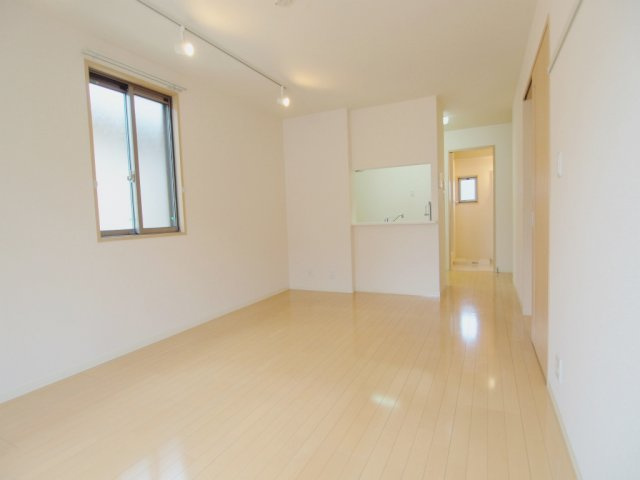 ベルデ　クレール　A棟の居間・リビング