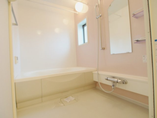 ベルデ　クレール　A棟の浴室