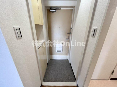 【玄関】 | シャトーレーヌ