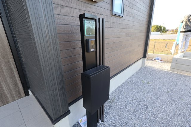 《仲介手数料無料》見沼区深作５丁目117(1号棟)新築一戸建てグラファーレのセキュリティ|撮影日 2025年11月4日 15:15 晴れ
