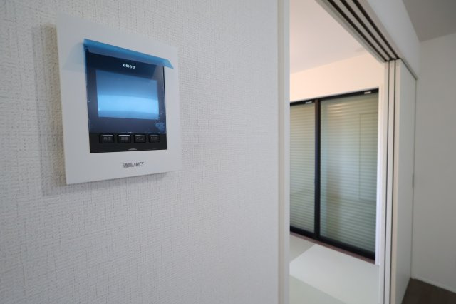 《仲介手数料無料》見沼区深作５丁目117新築一戸建てグラファーレのセキュリティ|撮影日 2025年11月4日 15:15 晴れ