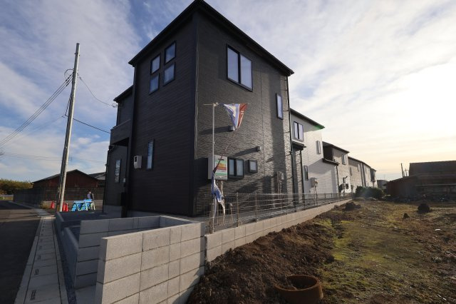 《仲介手数料無料》見沼区深作５丁目117新築一戸建てグラファーレの外観|撮影日 2025年11月4日 15:15 晴れ