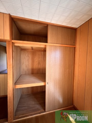 高山町4丁目貸家の収納