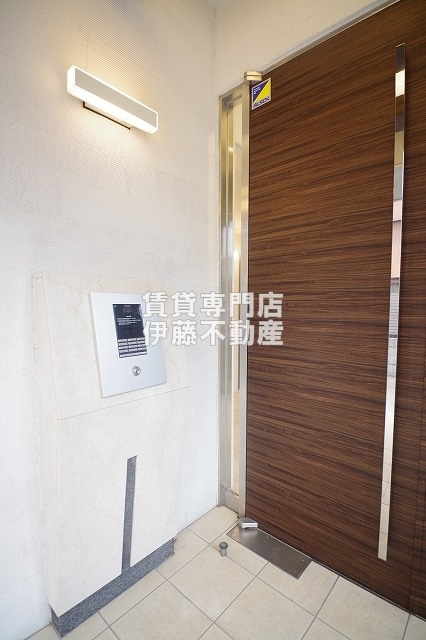 パークレジデンス上飯田駅前のエントランス