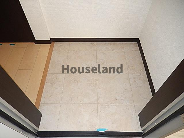 フジパレス城北Ⅲ番館の玄関