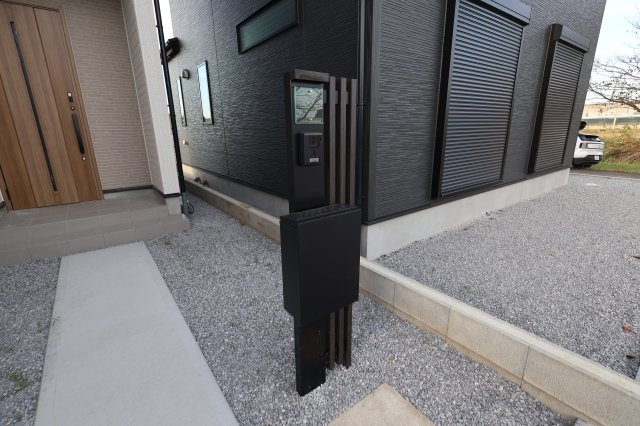 《仲介手数料無料》見沼区深作５丁目117(2号棟)新築一戸建てグラファーレのセキュリティ|撮影日 2025年11月4日 15:15 晴れ