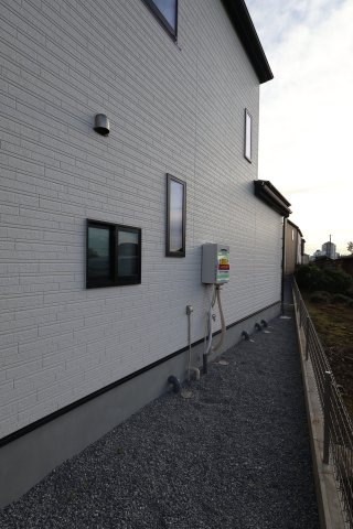 《仲介手数料無料》見沼区深作５丁目117(2号棟)新築一戸建てグラファーレの外観|撮影日 2025年11月4日 15:15 晴れ