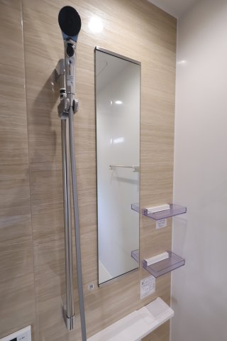 《仲介手数料無料》見沼区深作５丁目117(2号棟)新築一戸建てグラファーレの浴室|撮影日 2025年11月4日 15:15 晴れ