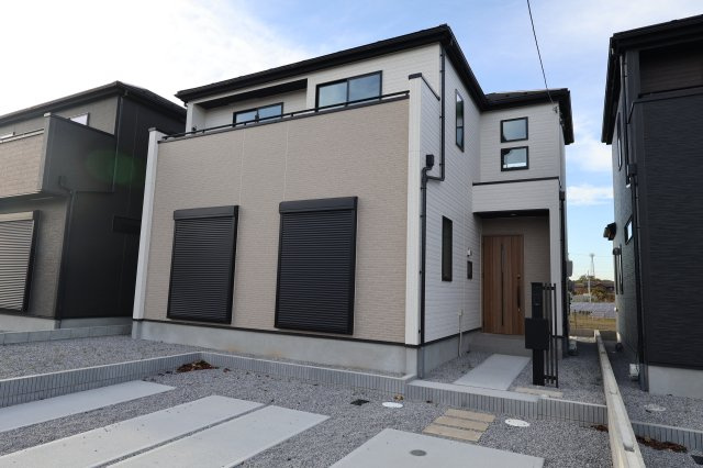 《仲介手数料無料》見沼区深作５丁目117新築一戸建てグラファーレの外観|撮影日 2025年11月4日 15:15 晴れ