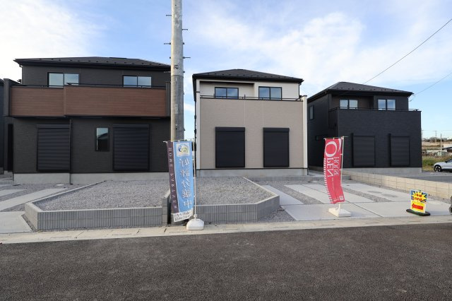 《仲介手数料無料》見沼区深作５丁目117(2号棟)新築一戸建てグラファーレの外観|撮影日 2025年11月4日 15:15 晴れ