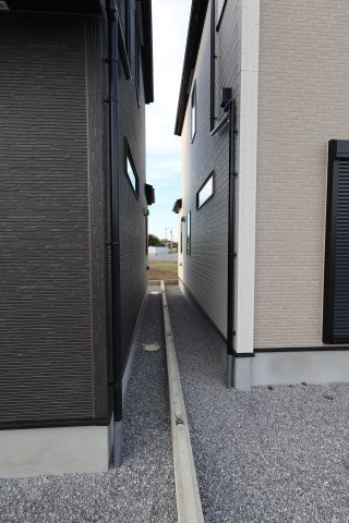 【外観】 | 《仲介手数料無料》見沼区深作５丁目117(3号棟)新築一戸建てグラファーレ | 撮影日 2025年11月4日 15:15 晴れ