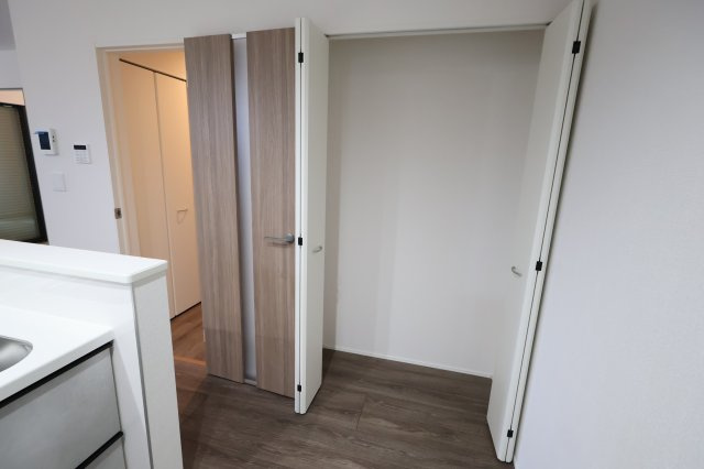 【収納】 | 《仲介手数料無料》見沼区深作５丁目117(3号棟)新築一戸建てグラファーレ | 撮影日 2025年11月4日 15:15 晴れ