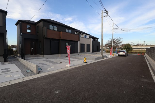 【外観】 | 《仲介手数料無料》見沼区深作５丁目117(3号棟)新築一戸建てグラファーレ | 撮影日 2025年11月4日 15:15 晴れ