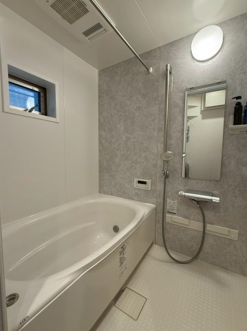 東浅香山1丁　戸建の浴室