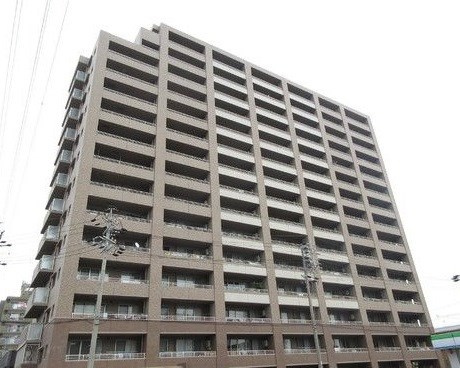 サーパスシティ鳴海の外観