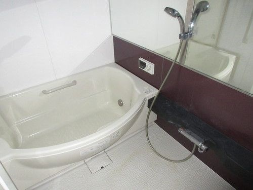 サーパスシティ鳴海の浴室