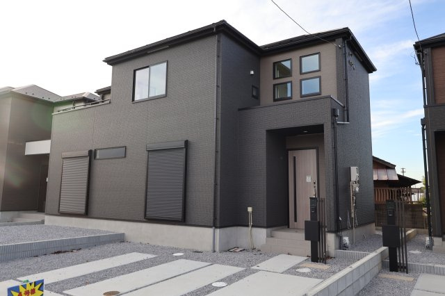 《仲介手数料無料》見沼区深作５丁目117(4号棟)新築一戸建てグラファーレの外観|撮影日 2025年11月4日 15:15 晴れ