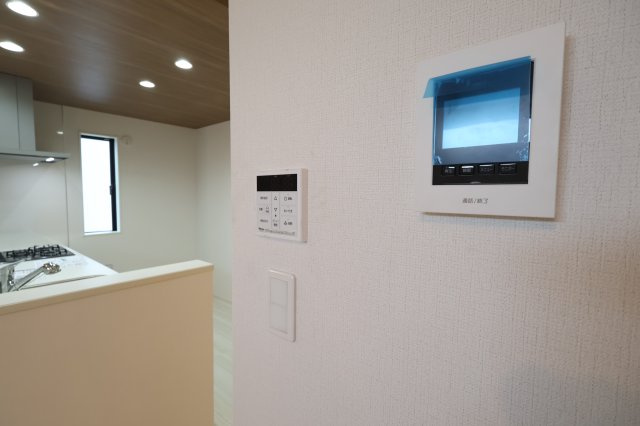 《仲介手数料無料》見沼区深作５丁目117(4号棟)新築一戸建てグラファーレのセキュリティ|撮影日 2025年11月4日 15:15 晴れ