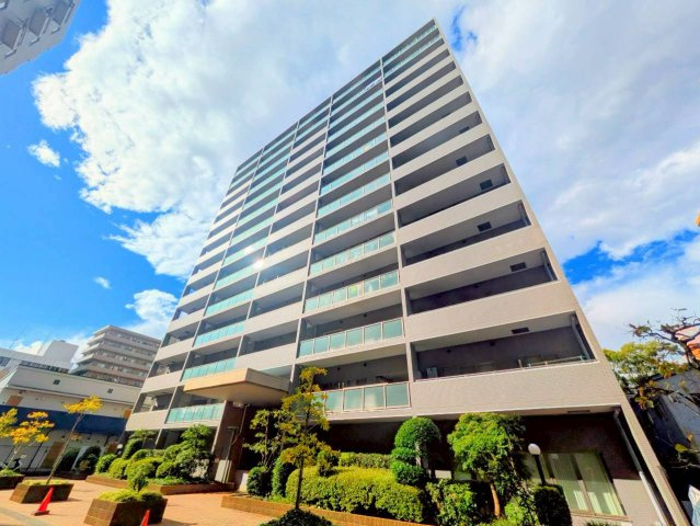 横浜公園通り弐番館の外観