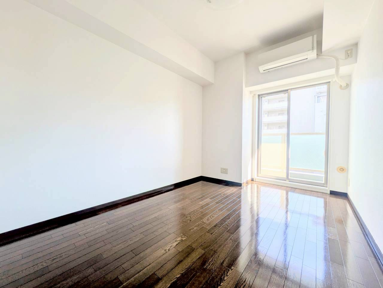 横浜公園通り弐番館の内装