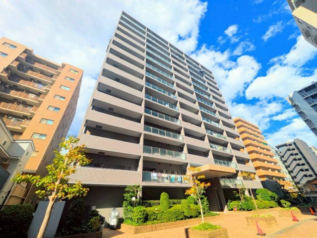 横浜公園通り弐番館の外観