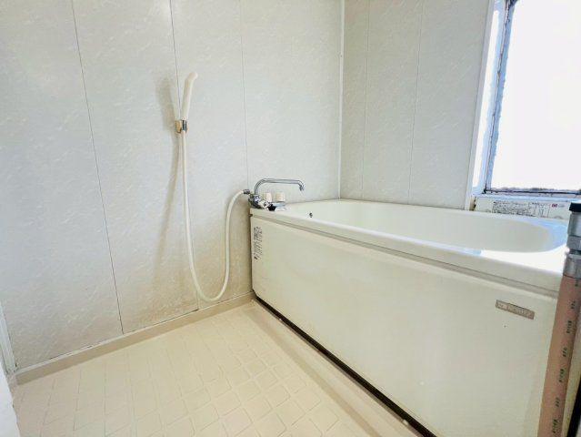 新多聞第2住宅109号棟の浴室