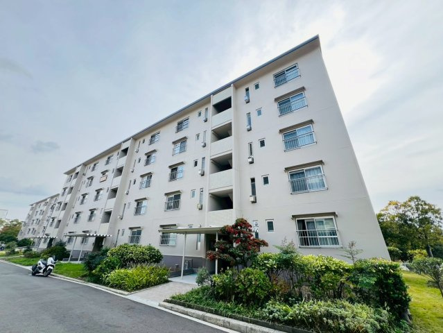 新多聞第2住宅109号棟の外観