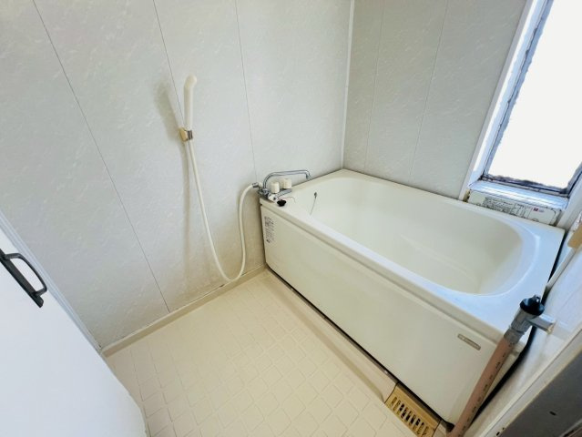 新多聞第2住宅109号棟の浴室