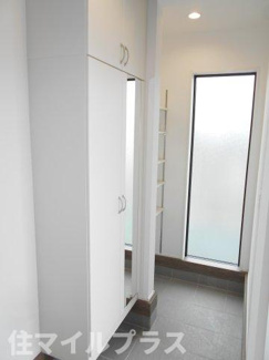 【玄関】 | 郡山市横塚5丁目新築一戸建て4棟 | 落ち着いた玄関です