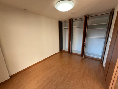 【内装】 | コンフォース大開 | 洋室