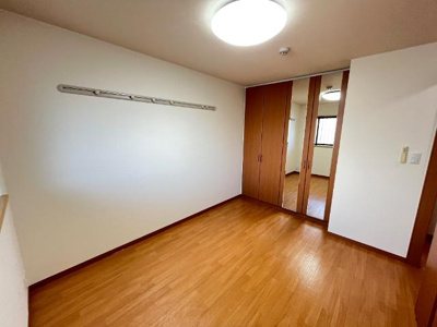 【内装】 | コンフォース大開 | 洋室