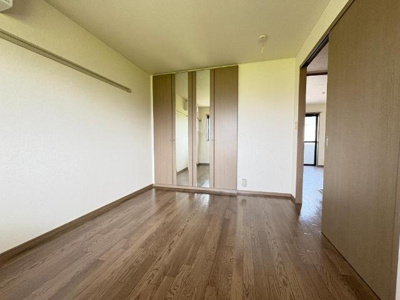 【内装】 | ウエストヒルズ | 洋室