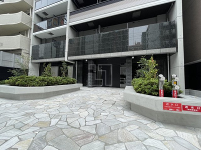 【エントランス】 | S-RESIDENCE堺筋本町Deux | S-RESIDENCE堺筋本町Deux（エスレジデンス堺筋本町ドゥー）　エントランス