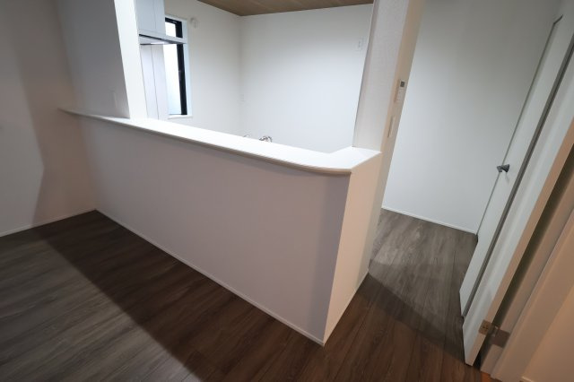 《仲介手数料無料》見沼区深作５丁目117(5号棟)新築一戸建てグラファーレのキッチン|2025年11月4日 15:15 晴れ