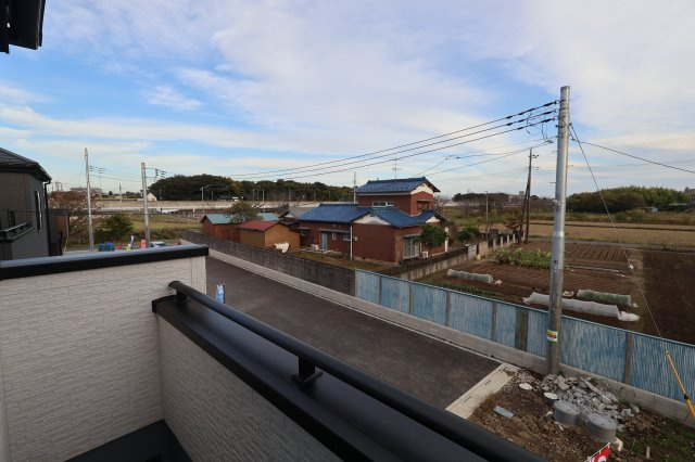 《仲介手数料無料》見沼区深作５丁目117(5号棟)新築一戸建てグラファーレの展望|2025年11月4日 15:15 晴れ