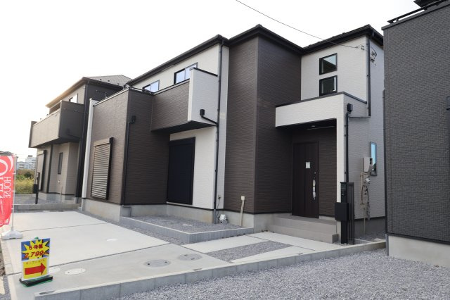 《仲介手数料無料》見沼区深作５丁目117(5号棟)新築一戸建てグラファーレの外観|2025年11月4日 15:15 晴れ