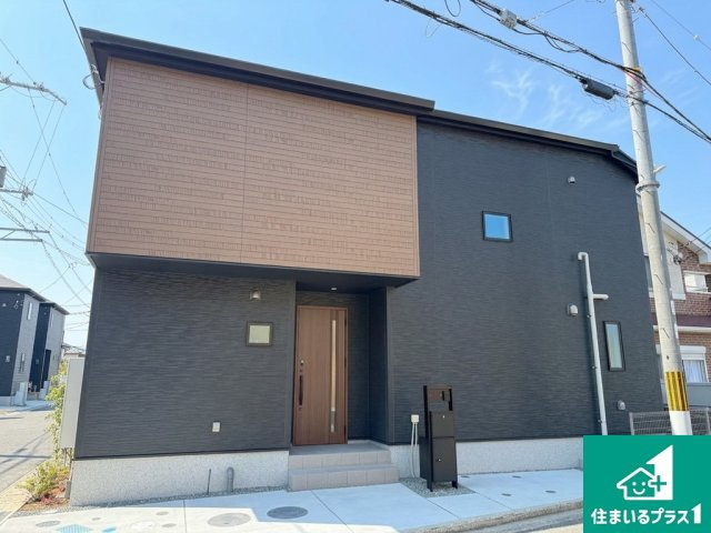 泉佐野市長滝　第1期　新築一戸建ての外観|安心の10年保証！外観を美しく保ち、雨水で汚れを落とします！気になることがありましたら、お気軽にお問い合わせください！