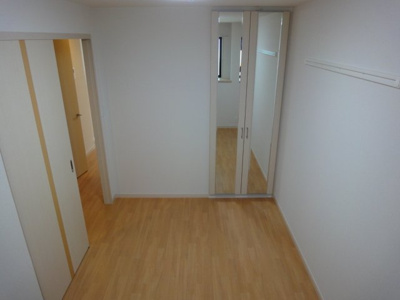 【内装】 | シャンティ | 洋室