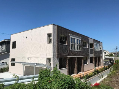 【外観】 | ラ・ルーチェ | 外観写真（昼）