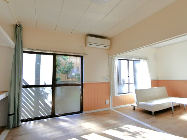 パルトネール東郷の洋室