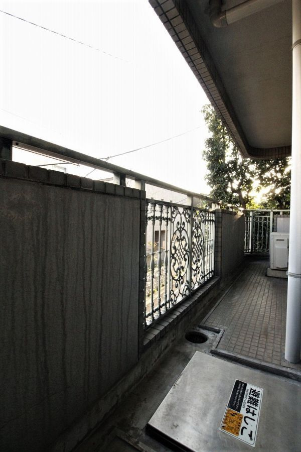 ラスターハウスのバルコニー