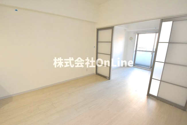 【洋室】 | ルミエールJR八尾