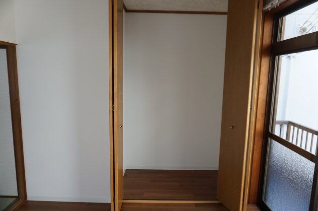 下小阪1丁目貸家の収納