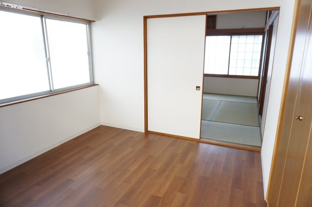 下小阪1丁目貸家の内装