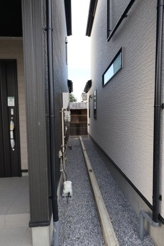 【外観】 | 《仲介手数料無料》見沼区深作５丁目117(6号棟)新築一戸建てグラファーレ | 2025年11月4日 15:15 晴れ