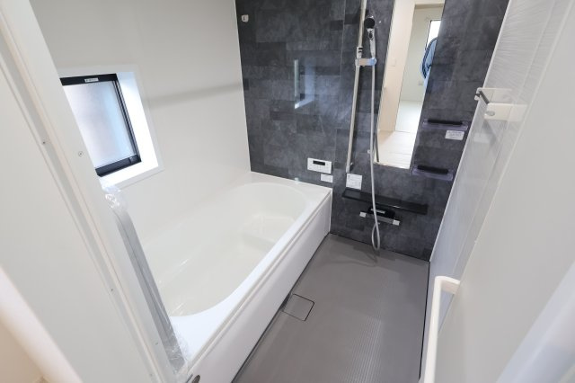 【浴室】 | 《仲介手数料無料》見沼区深作５丁目117(6号棟)新築一戸建てグラファーレ | 2025年11月4日 15:15 晴れ